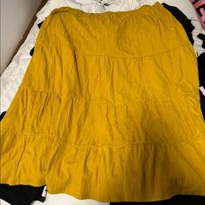 Yellow maxi skirt brand new never worn
